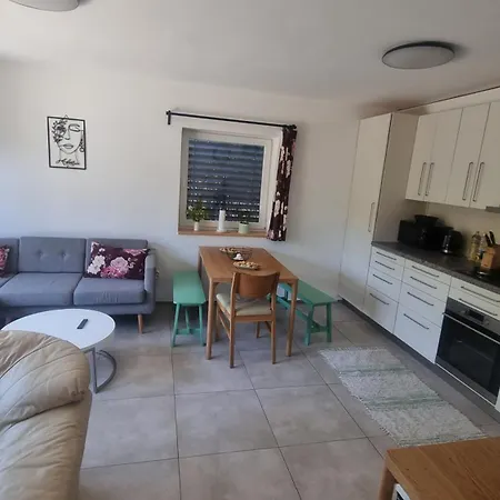 Visteria House With Free Parking * Kosice