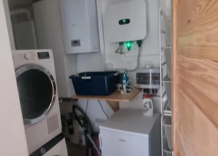 Visteria House With Free Parking Apartment *